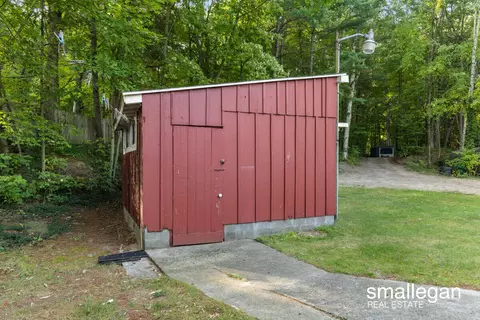 681 E Sidney, Stanton, MI 48888 photo 18