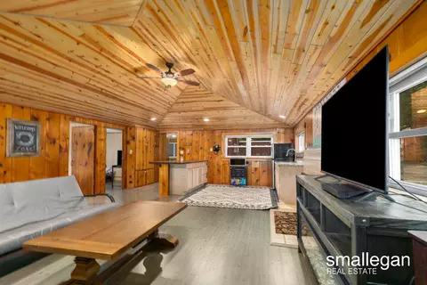 681 E Sidney, Stanton, MI 48888 photo 7