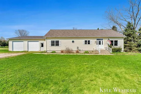 841 N Weaver, Fremont, MI 49412