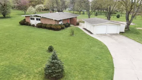 5009 John Holmes, Ann Arbor, MI 48103