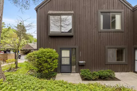 203 Paisley, Kalamazoo, MI 49006
