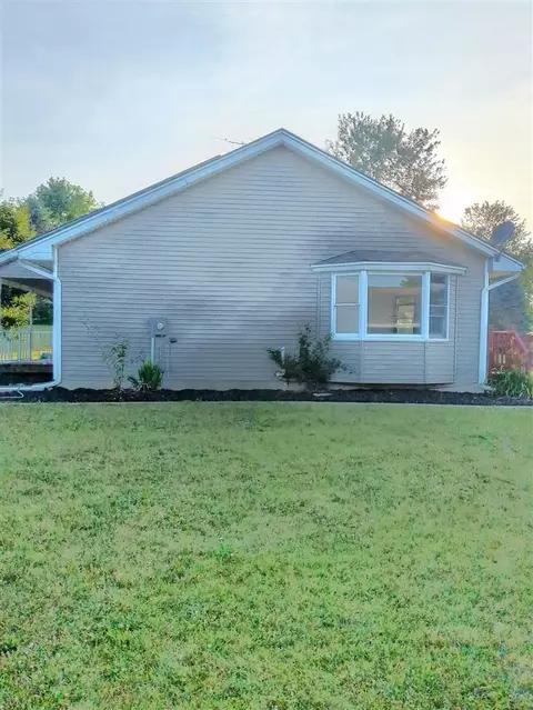 7996 Cain, Jackson, MI 49201 photo 4