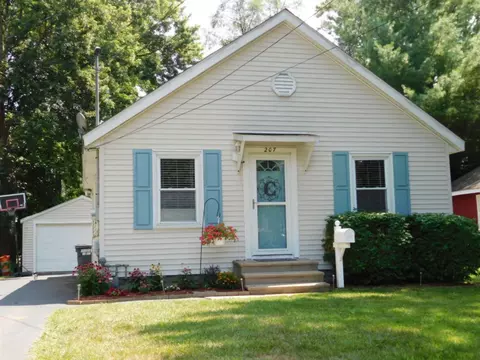 207 Illinois, Battle Creek, MI 49014