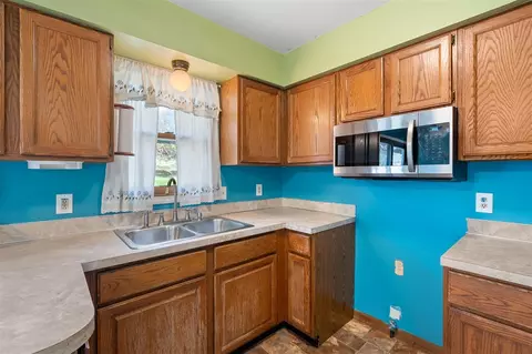 10564 N Riverview, Plainwell, MI 49080 photo 13