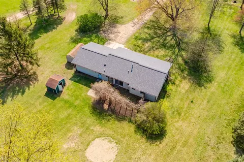 10564 N Riverview, Plainwell, MI 49080 photo 5