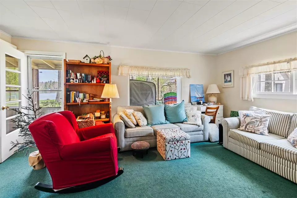 Living - 8982 W School Section Lk, Mecosta, MI 49332 photo 2 of 2