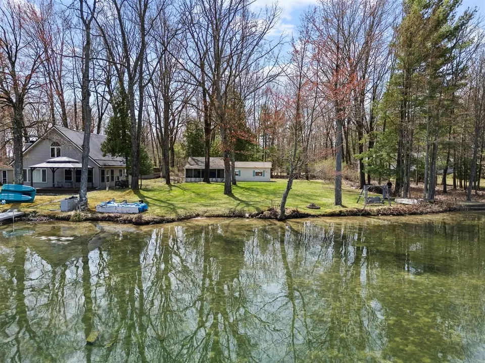 Exterior - 8982 W School Section Lk, Mecosta, MI 49332 photo 2 of 12