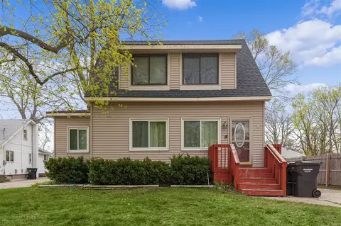 113 Maplelawn, Kentwood, MI 49548