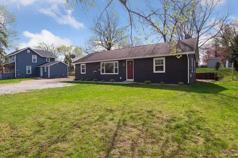 125 N 2nd, Cassopolis, MI 49031