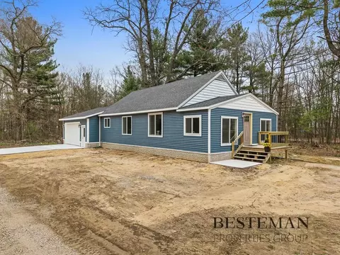 1300 Center, Muskegon, MI 49442