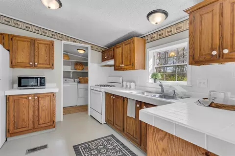 3657 Mcgill, Jackson, MI 49201 photo 8