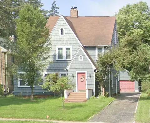 2144 Oakland, Kalamazoo, MI 49008