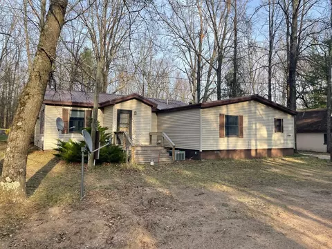 4659 S 1, Harrietta, MI 49638