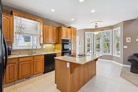 2046 W Coachlight, Jackson, MI 49201 photo 17