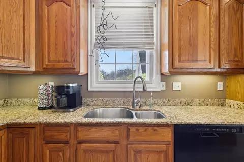 2046 W Coachlight, Jackson, MI 49201 photo 19