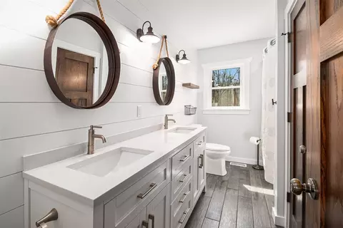 Bath - 4406 Green, Lyons, MI 48851 photo 1 of 1