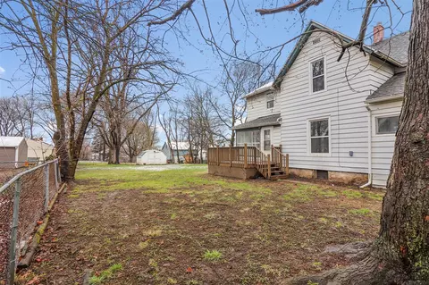 Exterior - 526 N State, Jackson, MI 49201 photo 1 of 4