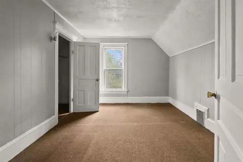 Bedroom - 526 N State, Jackson, MI 49201 photo 3 of 8