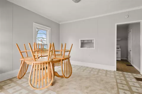 Dining - 526 N State, Jackson, MI 49201 photo 2 of 2