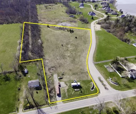 8710 Pentecost, Onsted, MI 49265