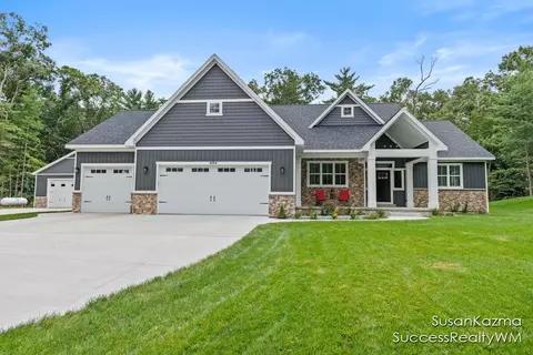 6164 English, Comstock Park, MI 49321