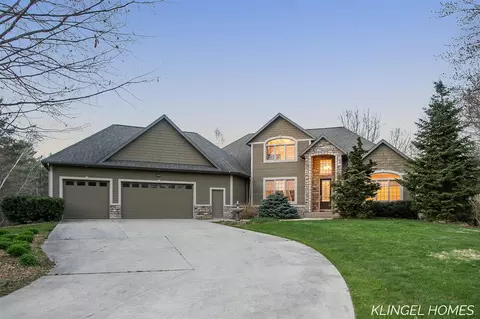 18930 Whispering Pne, Spring Lake, MI 49456