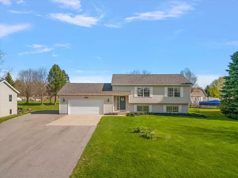 6545 Pierce, Allendale, MI 49401