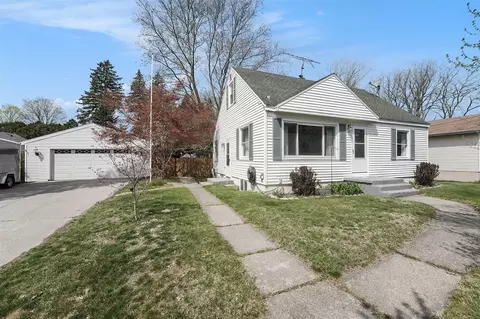 3645 Perry, Wyoming, MI 49519
