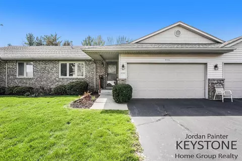 1033 Country, Grand Rapids, MI 49534