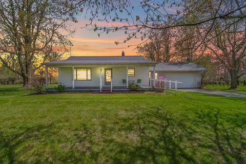8531 S Waldron, Pittsford, MI 49271