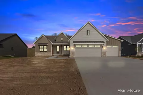 6622 Walnut Run, Rockford, MI 49341
