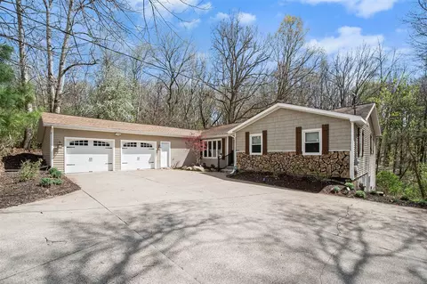 8134 Vergennes, Ada, MI 49301