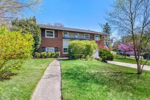 9 Bristol, Ann Arbor, MI 48104