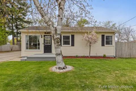 2915 Earle, Grandville, MI 49418