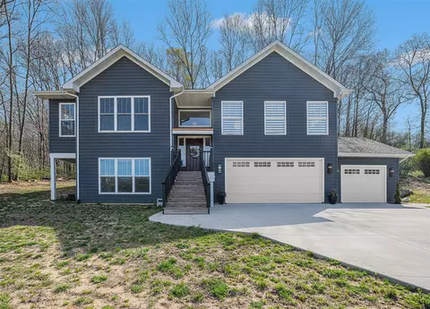 66 Summerset, Kalamazoo, MI 49009