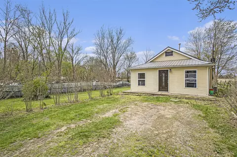 640 S Walker, Bronson, MI 49028