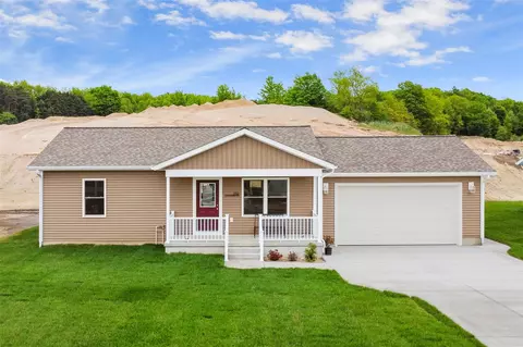 252 Stonecrest Dr, Shelby, MI 49455