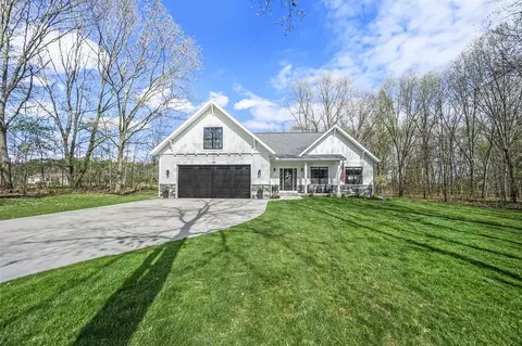 1709 Westview, Allegan, MI 49010