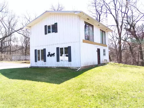 3100 Whipple, Jackson, MI 49201 photo 3