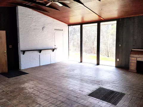 3100 Whipple, Jackson, MI 49201 photo 7