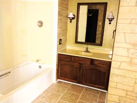 3100 Whipple, Jackson, MI 49201 photo 12