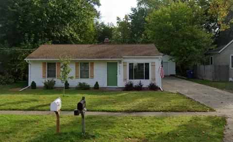5729 Roanoke, Portage, MI 49024