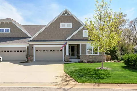 2371 Hollow Crk, Portage, MI 49024