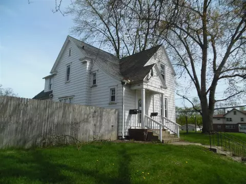 815 1st, Jackson, MI 49203 photo 4