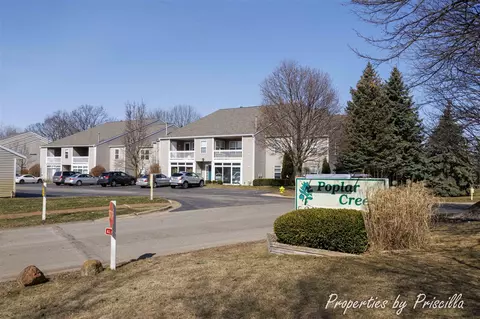 3025 Poplar Crk #104, Grand Rapids, MI 49512
