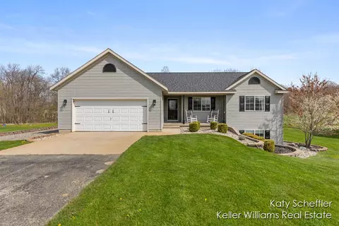 2241 Avalon Vw, Cedar Springs, MI 49319