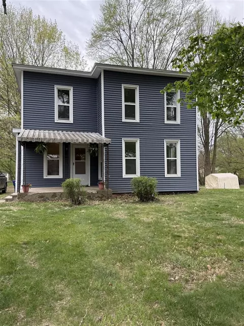 372 Hillsdale, Hillsdale, MI 49242