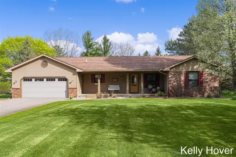 4417 Chateau W, Hudsonville, MI 49426