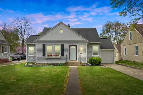 3812 Oakland, Kalamazoo, MI 49008