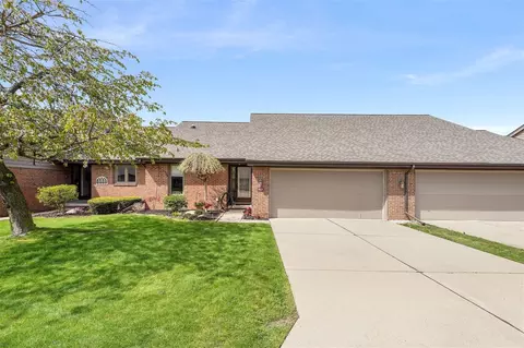 16125 Meadows, Macomb, MI 48044 photo 52